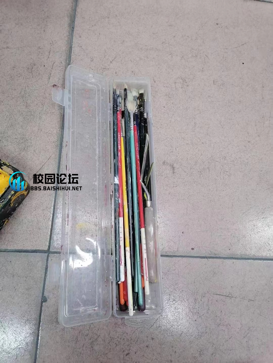 低价出 还有画袋画架 和颜料补充装可小刀 - 校园论坛