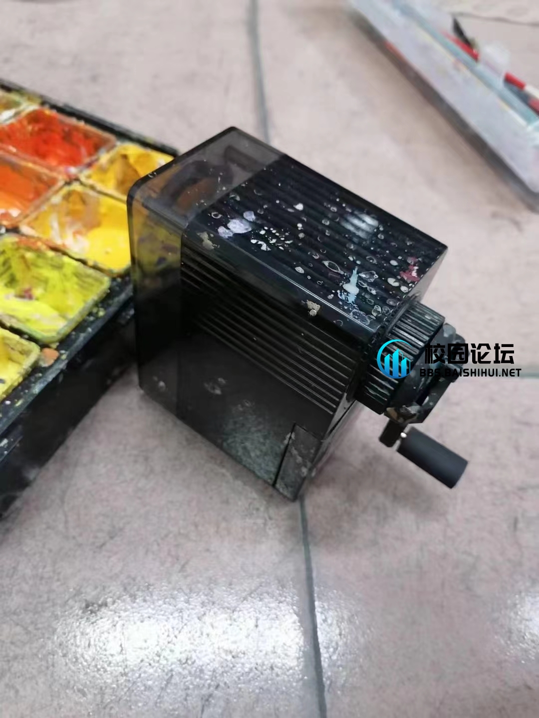 低价出 还有画袋画架 和颜料补充装可小刀 - 校园论坛