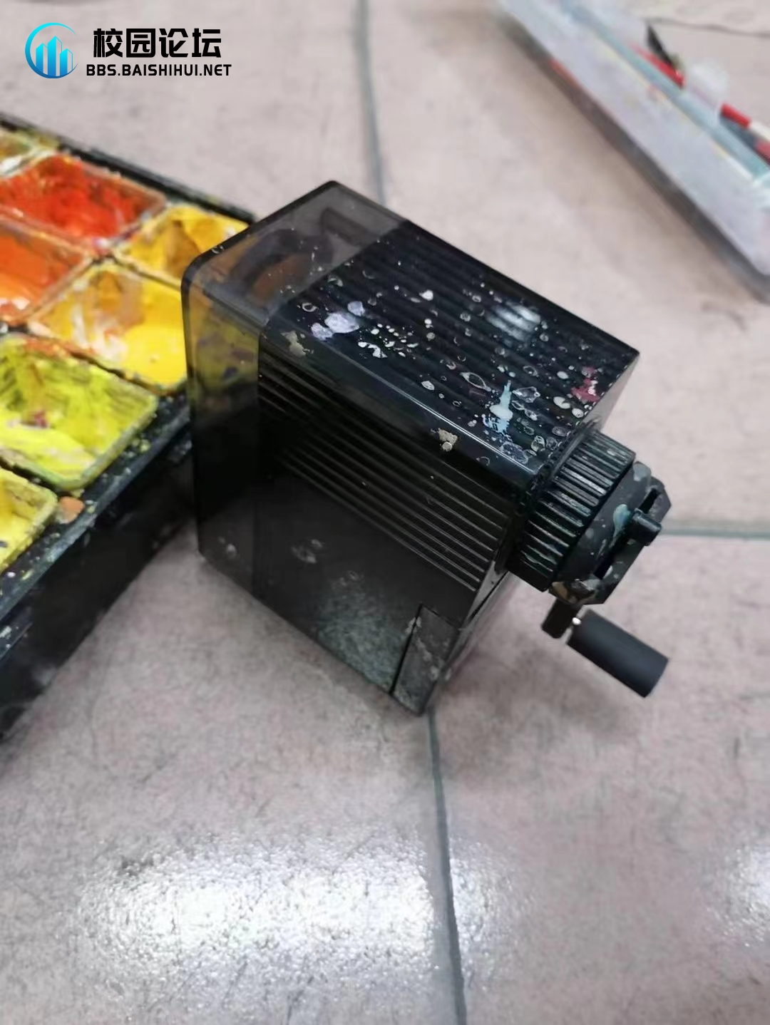 出画具还有画架画袋有意购买可以私聊买颜料送色彩工具 可小刀 - 校园论坛