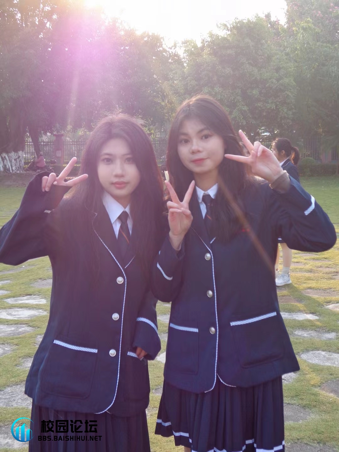 //:投稿分享 - 校园论坛