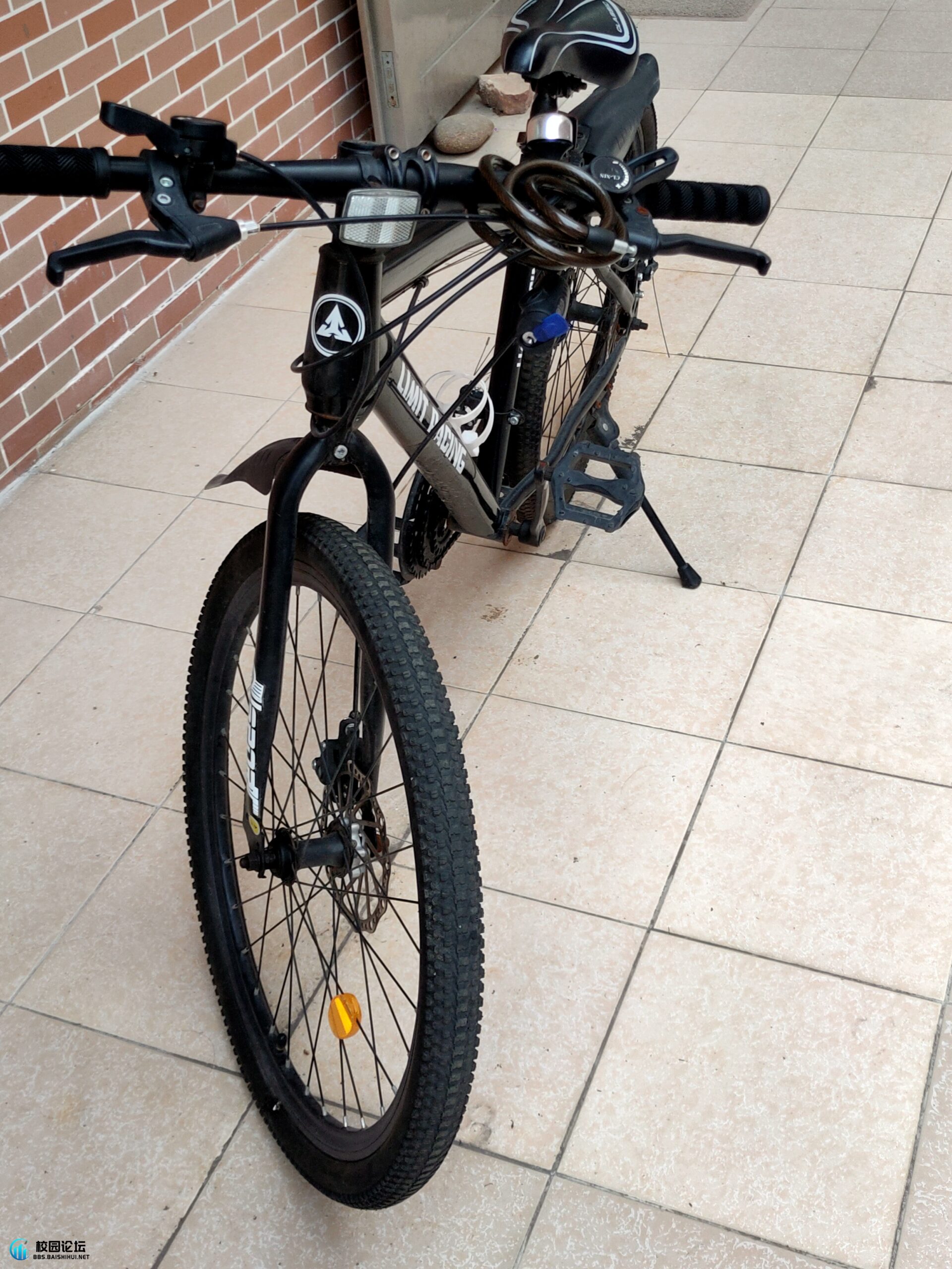 出一辆自行车 - 校园论坛
