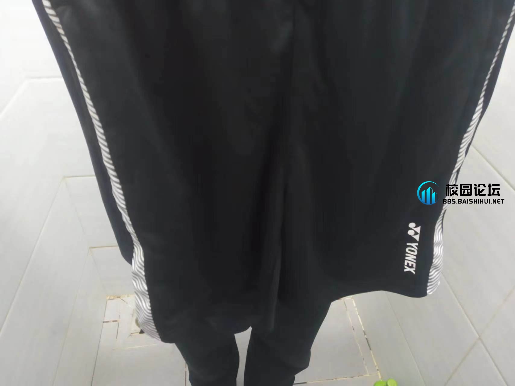 出售一件尤里克斯短裤，八月份从香港买来 - 校园论坛