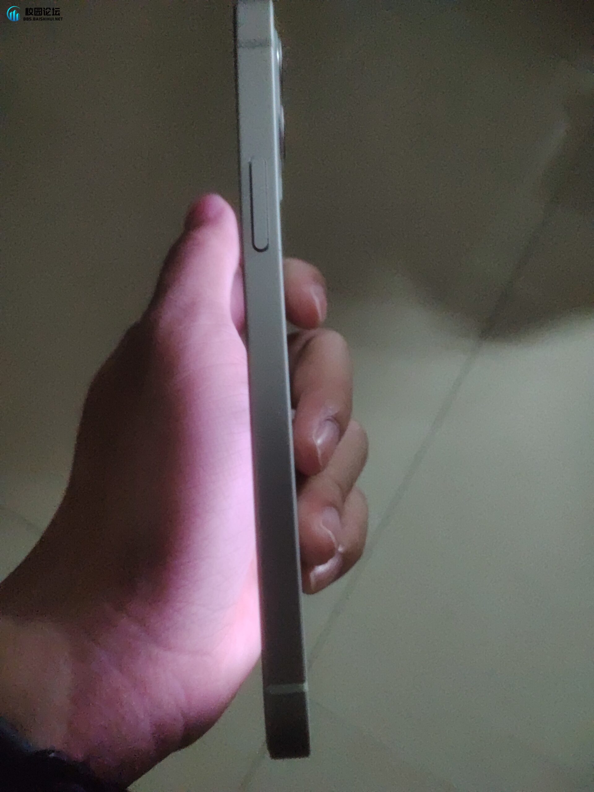 出闲置苹果12，感兴趣面谈 - 校园论坛