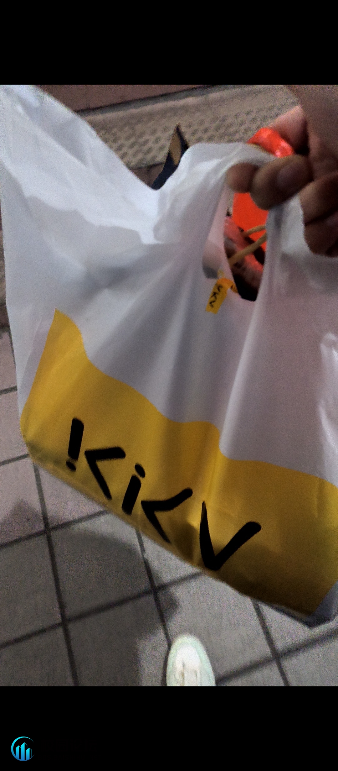 找东西 一个白色袋子 - 校园论坛