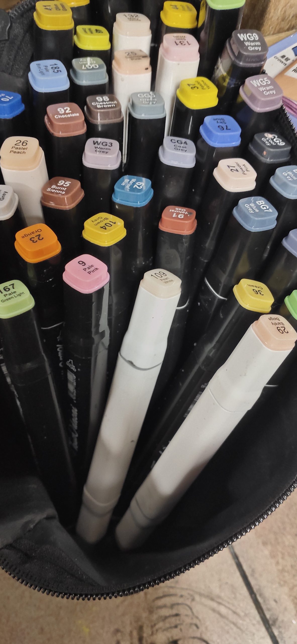 出售画具颜料各35元一盒 画包12元出送笔需要的可加Puffui775885 - 校园论坛