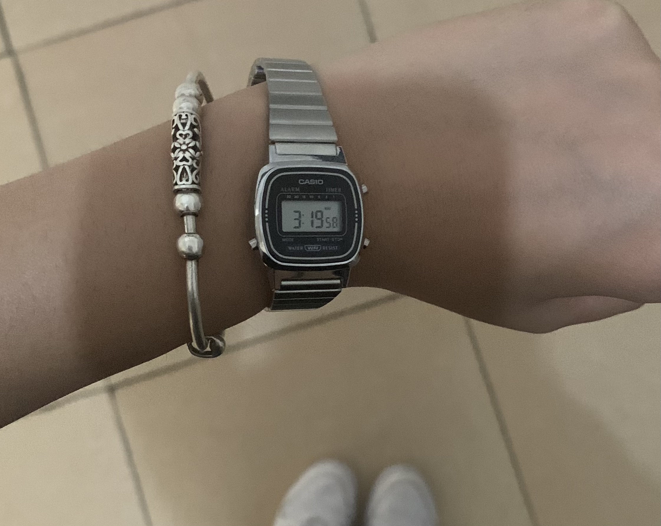 寻手表 有感谢费🍀 - 校园论坛