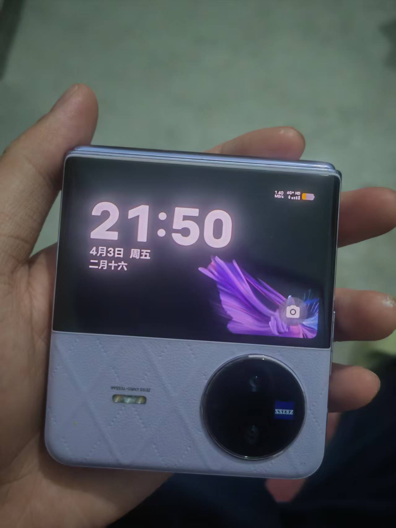 出vivoxflip功能全好，可面交700 - 校园论坛